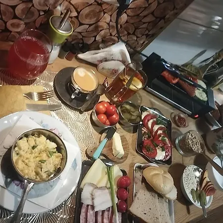 Niewielki Dla Jednej Osoby Lub Pary. *