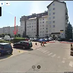 Niewielki Dla Jednej Osoby Lub Pary. *