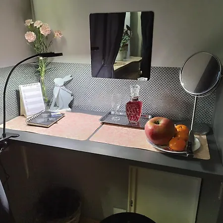 Niewielki Pokój Dla Jednej Osoby Lub Pary. Habitación en casa particular Varsovia