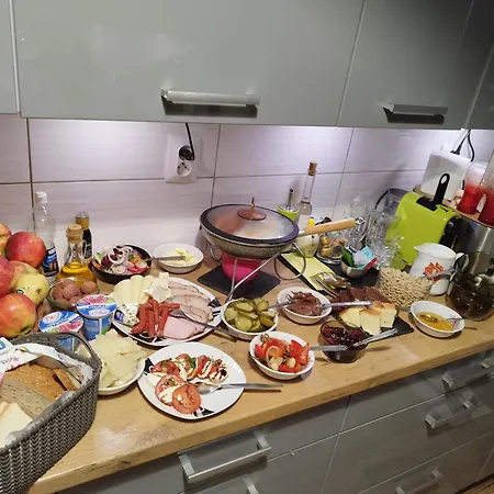 Niewielki Dla Jednej Osoby Lub Pary. * وارسو