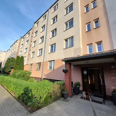 Niewielki Pokój Dla Jednej Osoby Lub Pary. * Varsovia